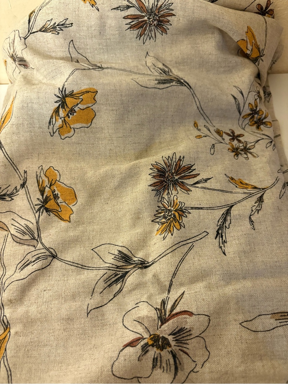 Floral Linen-Feel shower curtain in Cream and Mustard